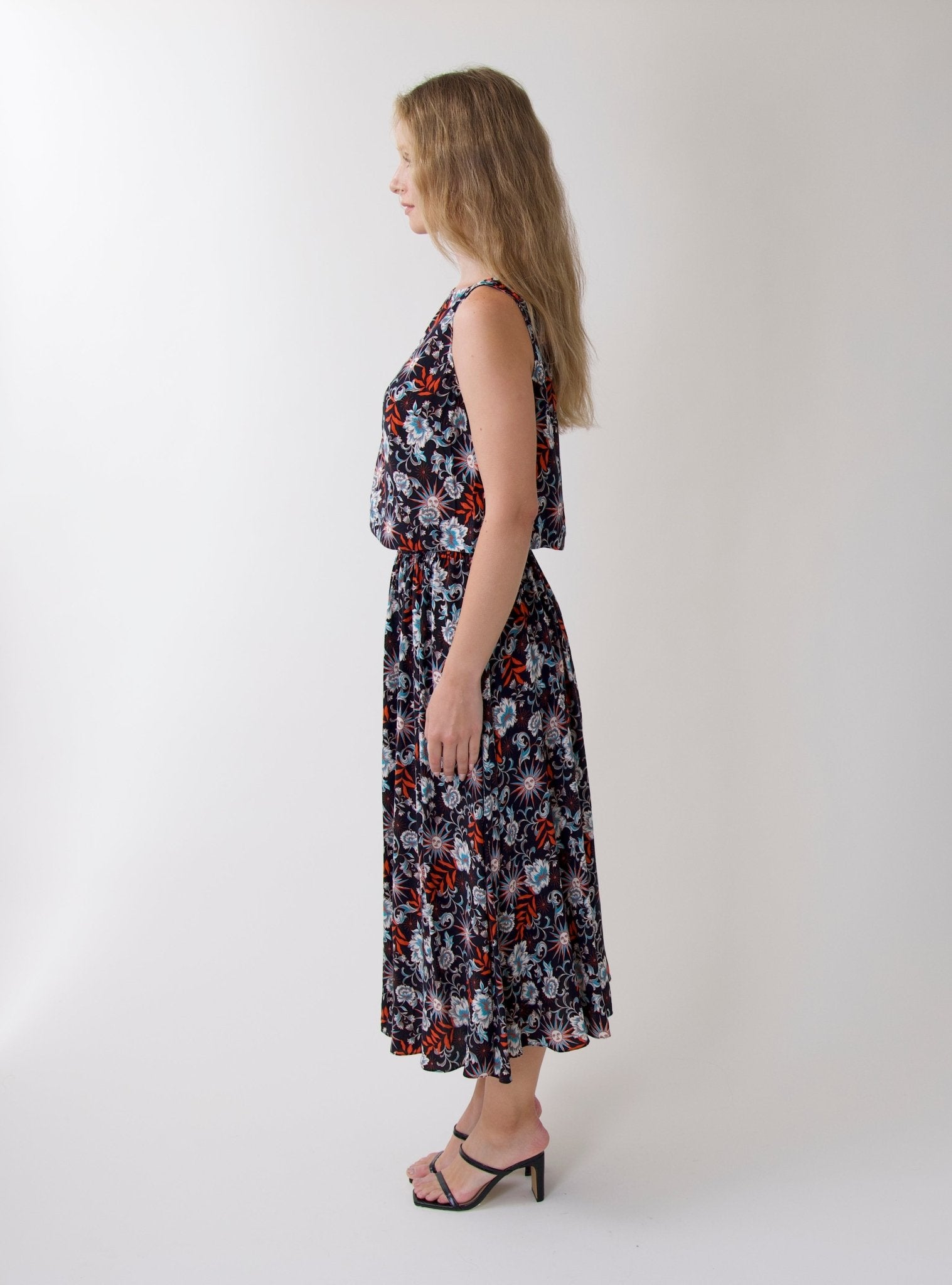 Astrud Top – Orange Solstice Garden | Sleeveless Tank | Crono Zee